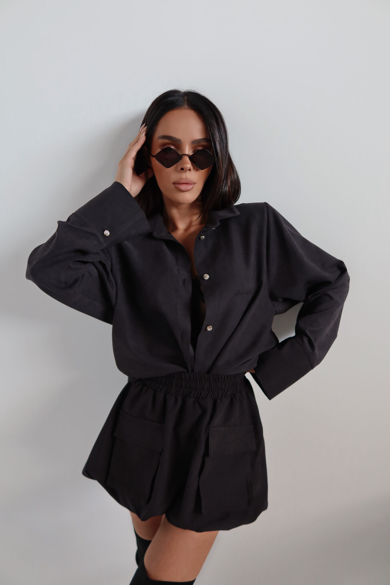 Spódnica VELVET czarna - obrazek 4