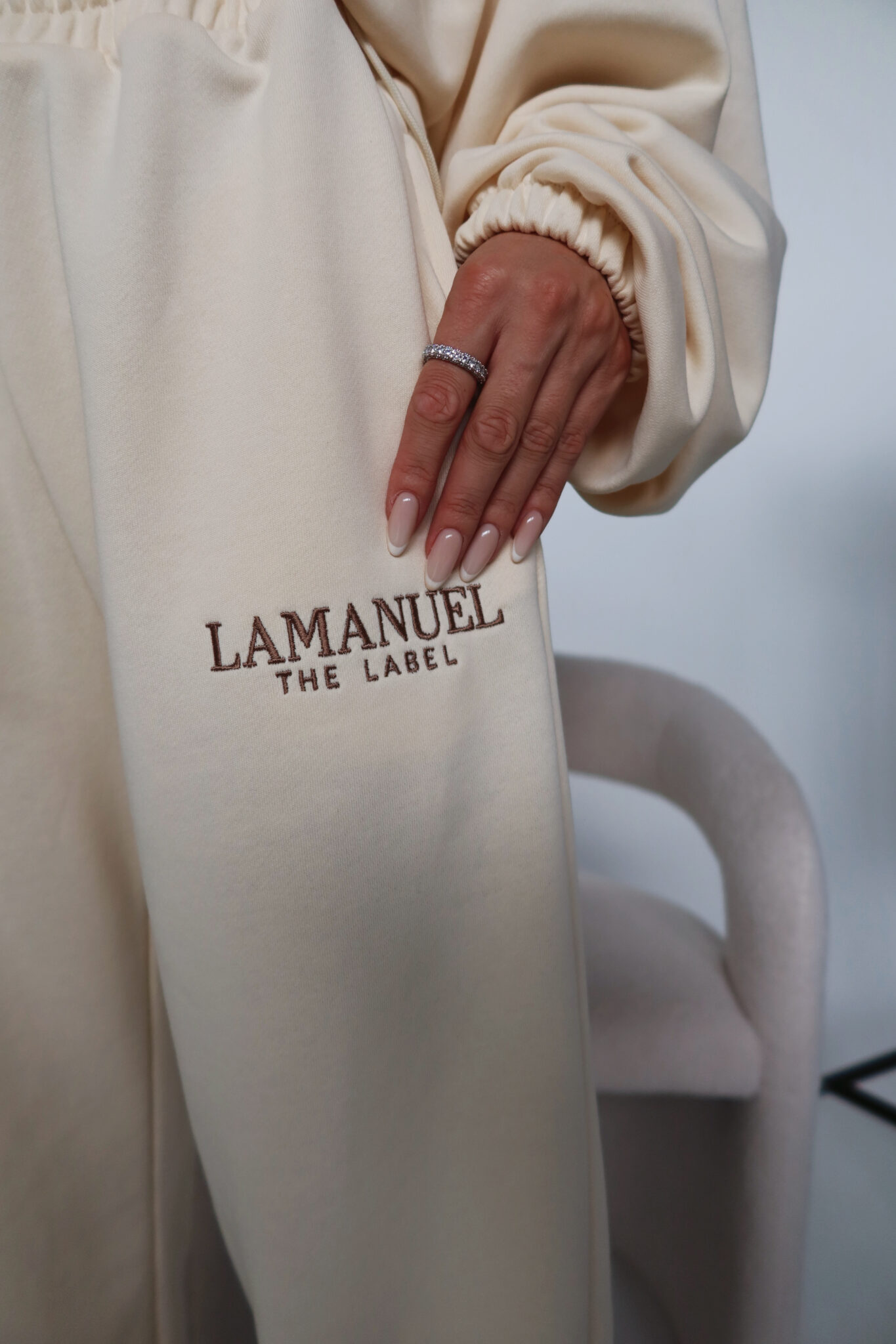 Spodnie BASIC kokos - obrazek 4