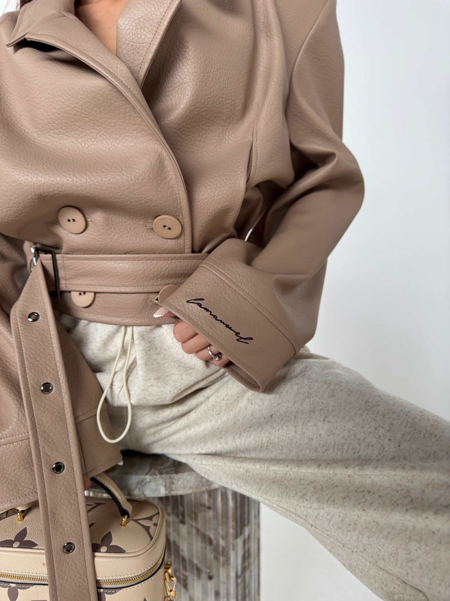 Kurtka VISION beż - obrazek 4