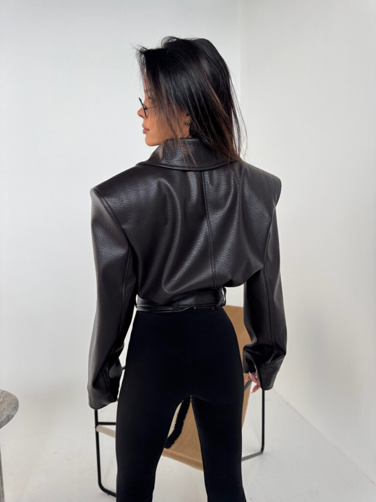 Skórzana kurtka od producenta eleganckiej odzieży damskiej