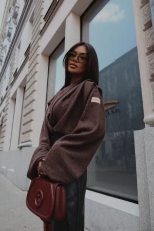Sweter TELL HER czekolada - obrazek 2