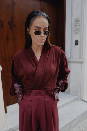Sweter TELL HER bordo - obrazek 3