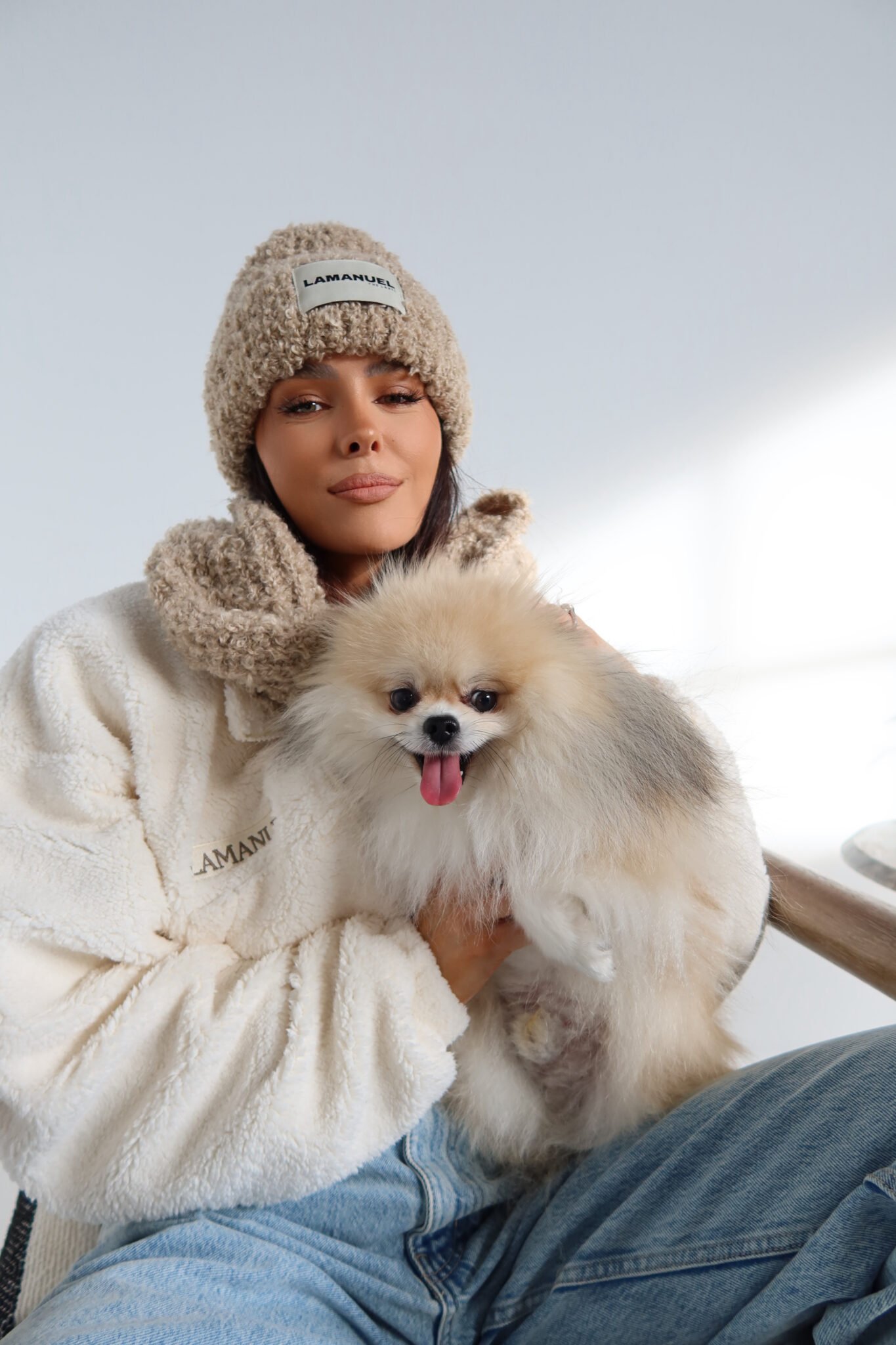 Czapka PLUSHIE beż - obrazek 5