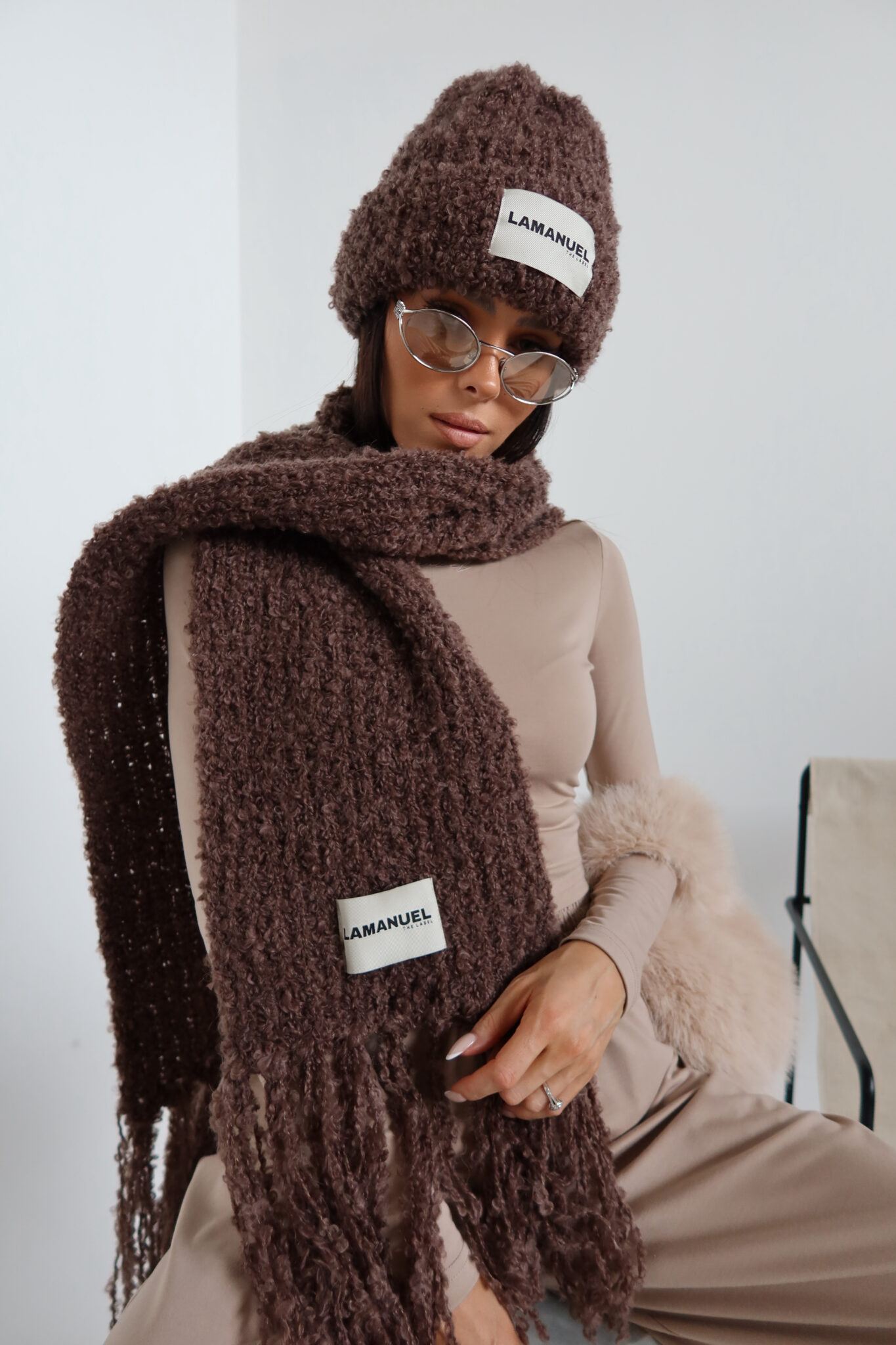 Szalik PLUSHIE czekolada - obrazek 2