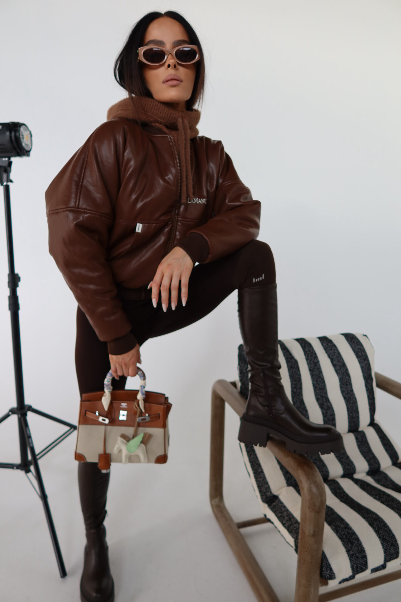 Kurtka TIMELESS czekolada - obrazek 7