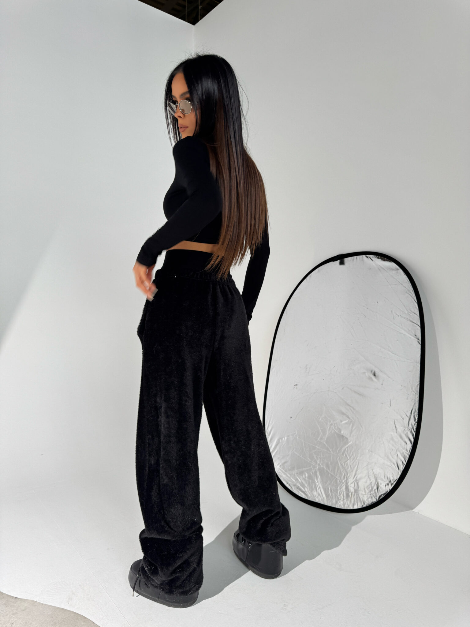 Spodnie TENDER czarne - obrazek 4