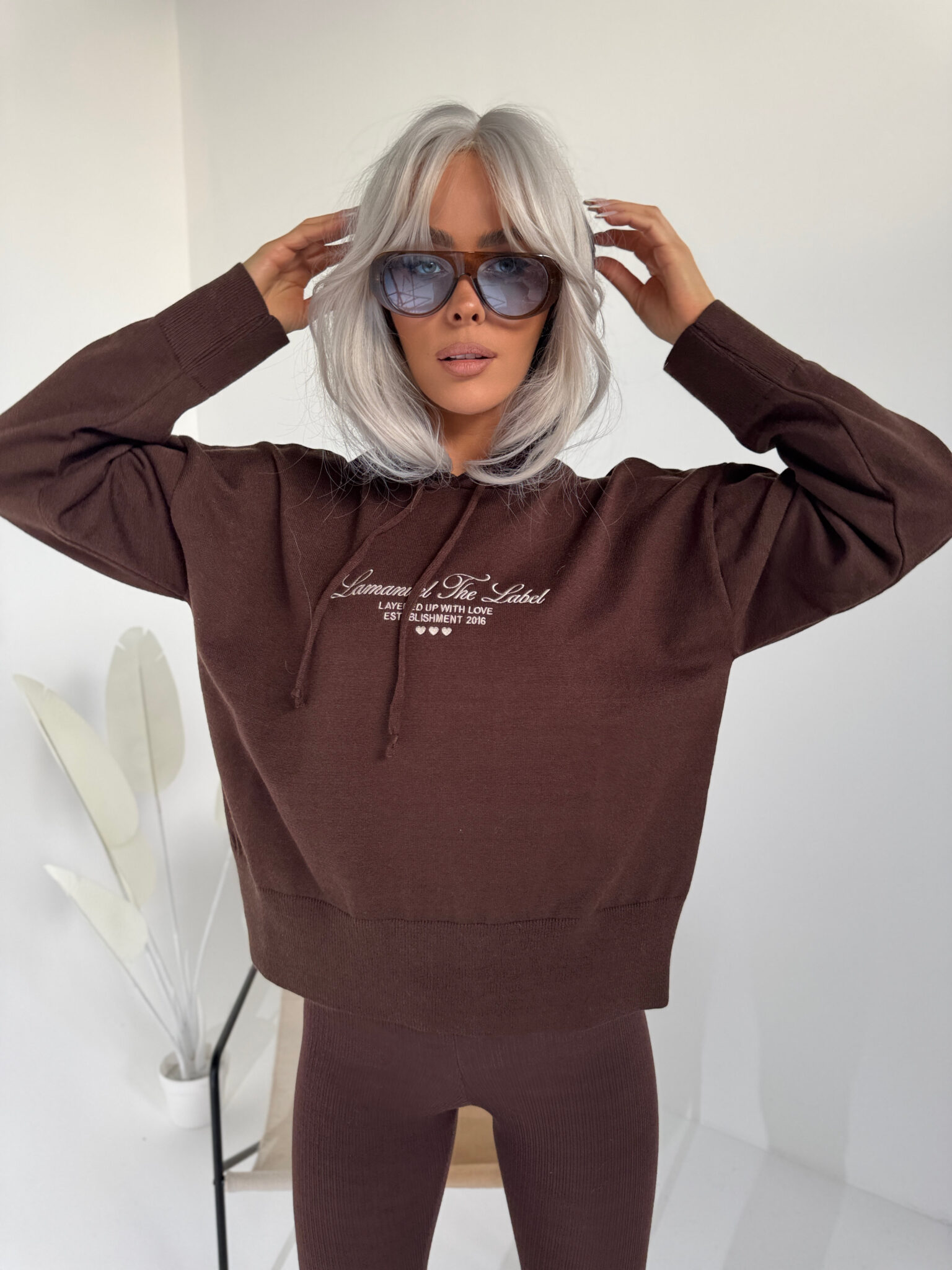 Sweter LOVE czekolada - obrazek 9