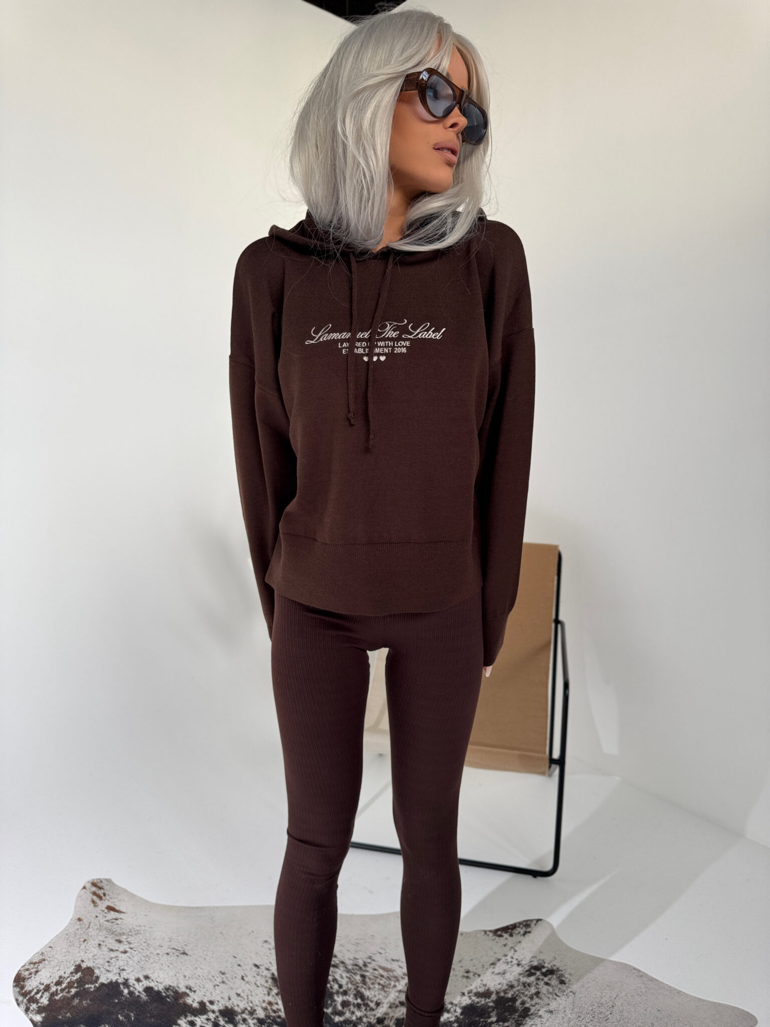 Sweter LOVE czekolada - obrazek 7