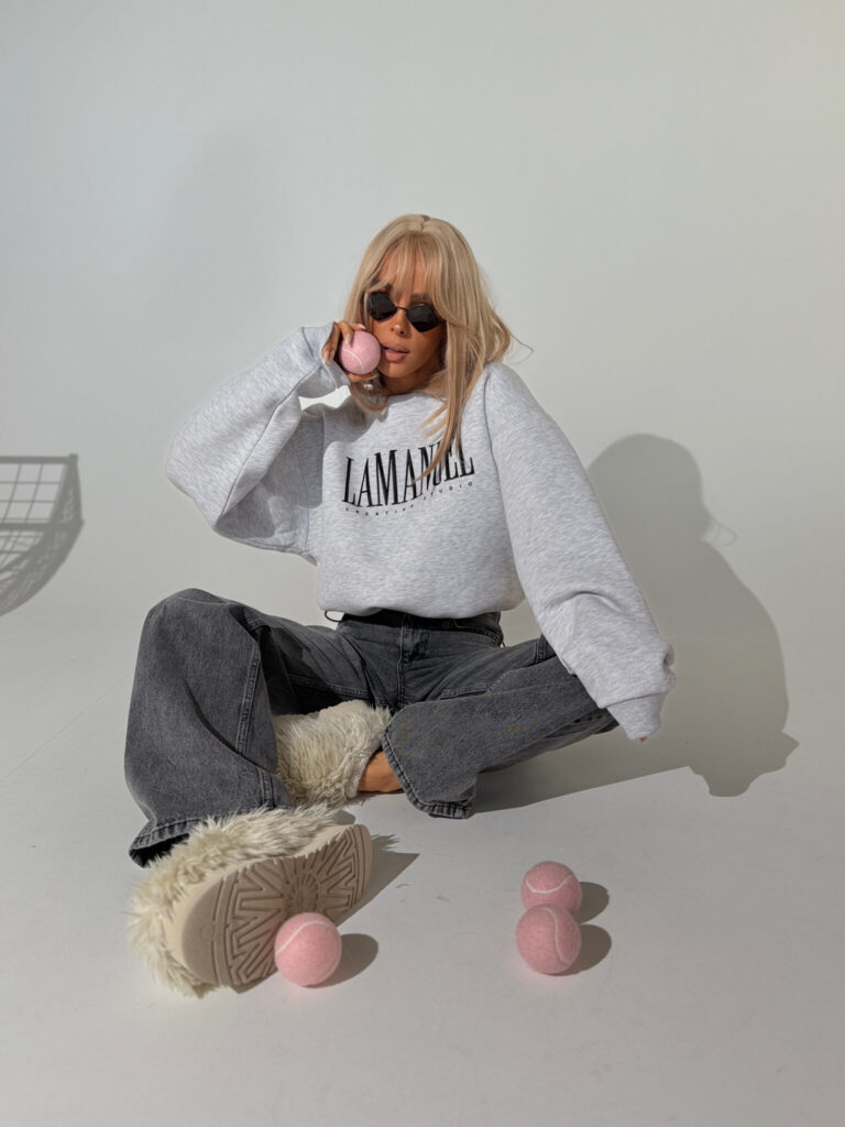 Modna melanżowa bluza damska z logo