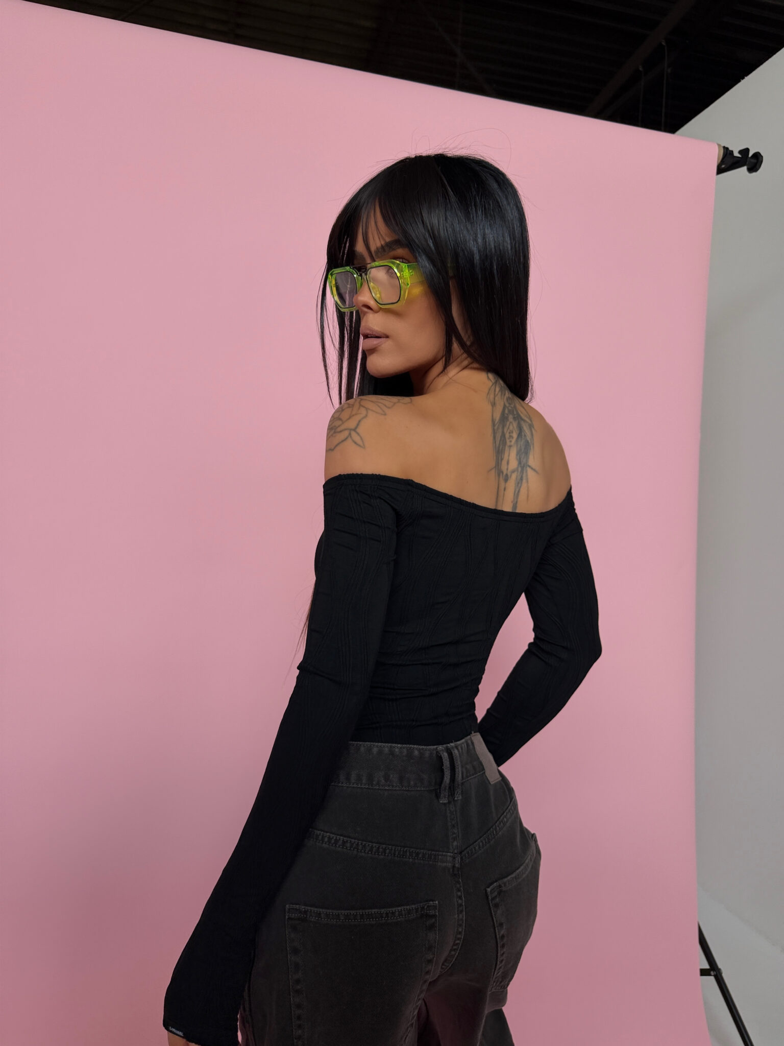 Body ESSENCE czarne - obrazek 6